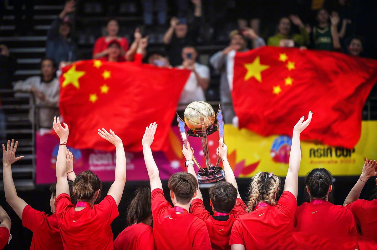 中国女篮夺得世界杯亚军