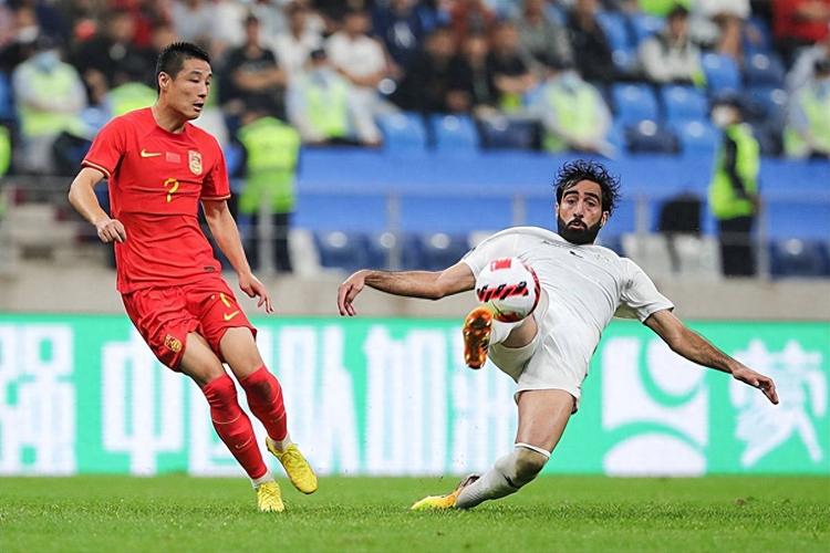 中国vs叙利亚足球的相关图片